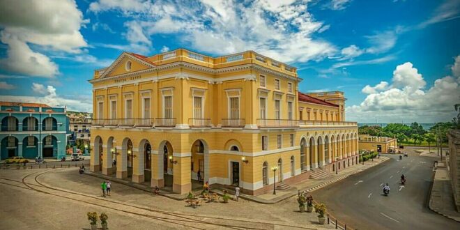 Panoramic view of Havana